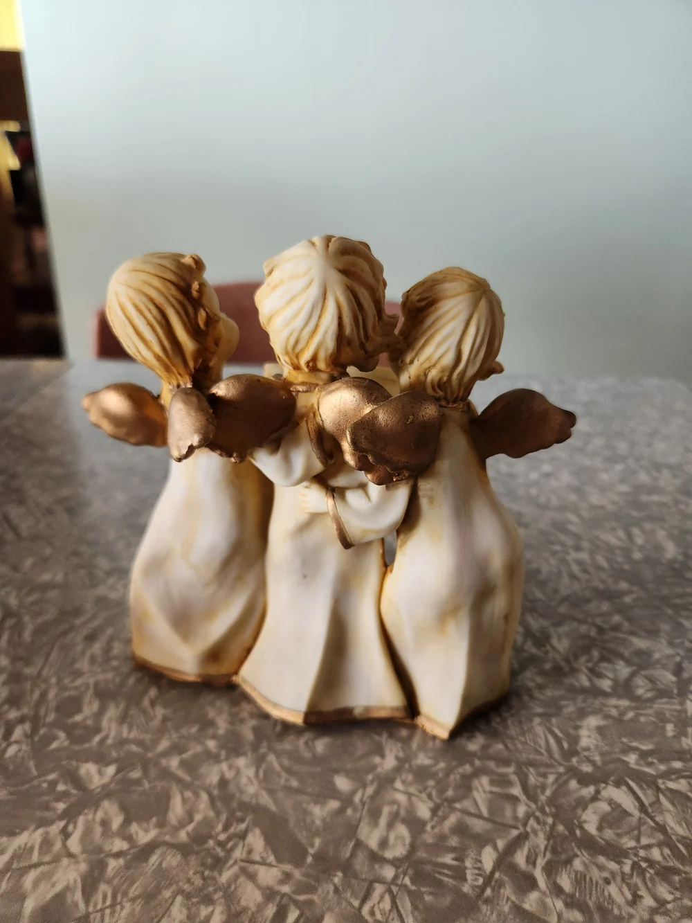 Source Unknown Cream and Gold Angel Carolers Trio Figurine